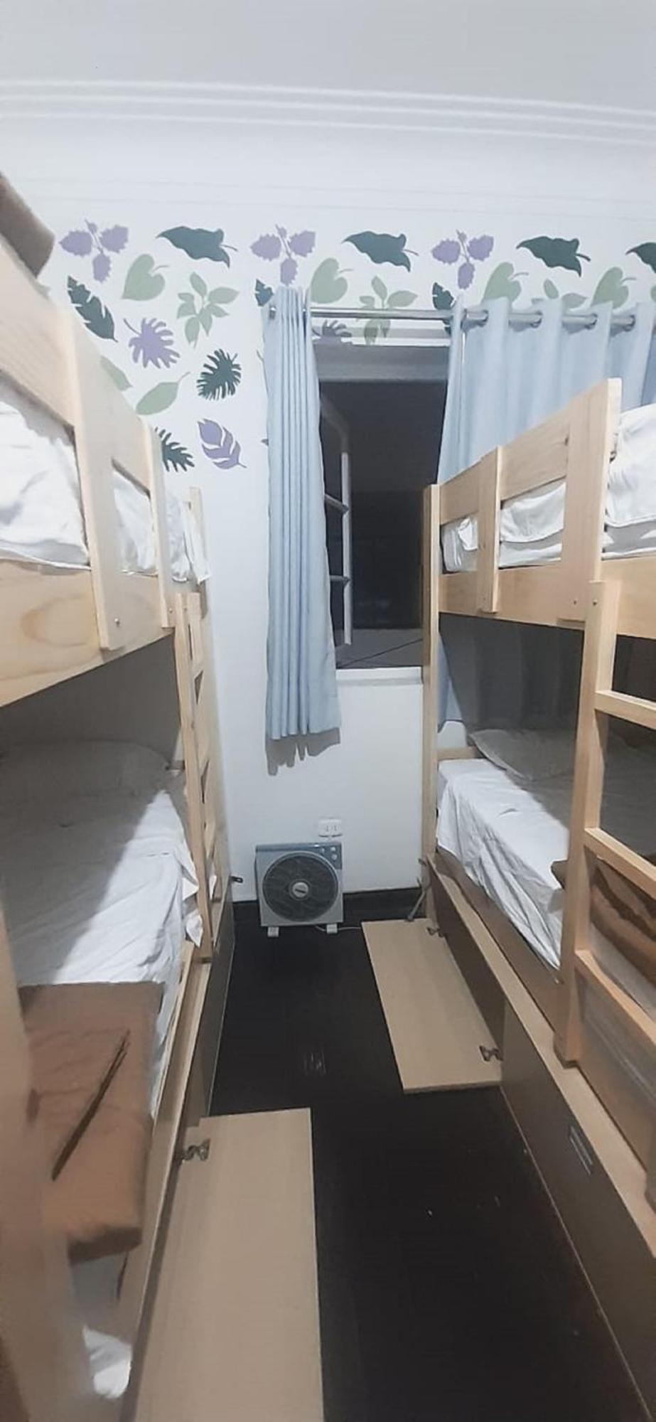 Quinoa Backpackers Hostel Лима Екстериор снимка