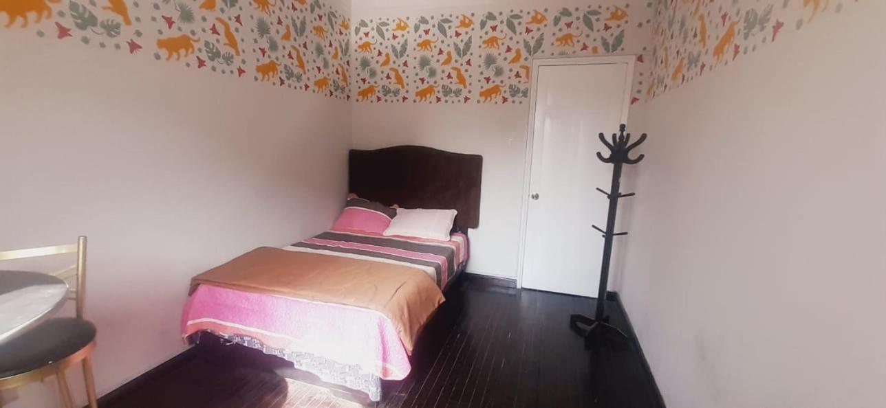 Quinoa Backpackers Hostel Лима Екстериор снимка